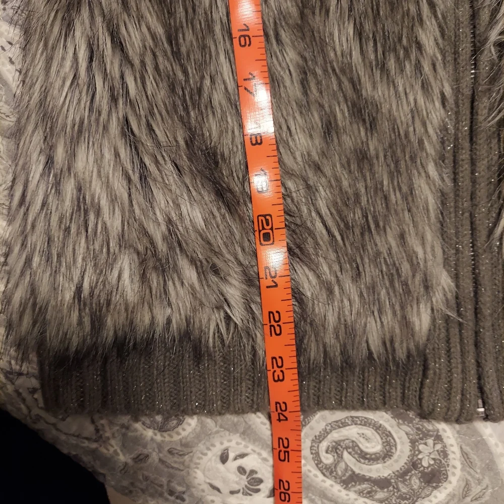 Justice Girls faux fur grey Vest Size 18